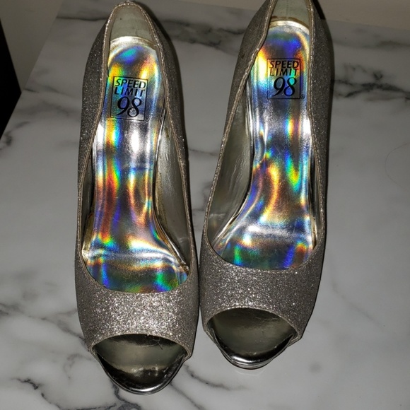 Chrome peep toe pumps - Picture 2 of 5